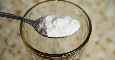 Domowe sposoby na zgagę. Najlepsze naturalne metody na przykre dolegliwości