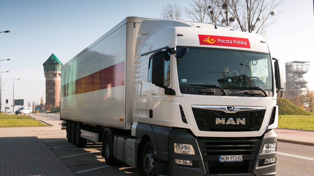 Takimi ciężarówkami Poczta Polska będzie woziła workowany węgiel prosto z kopalni 