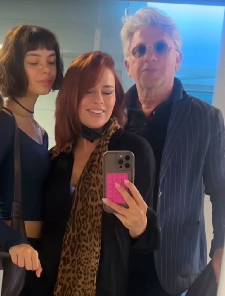 Natasza Urbańska z rodziną w drodze do Londynu