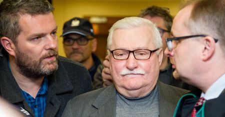 Szef Instytutu Lecha Wałęsy grozi pozwem Dariuszowi Piątkowskiemu. "Haniebna wypowiedź"