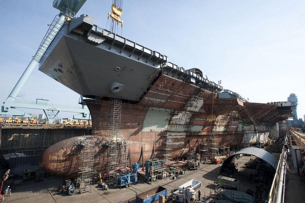 USS Gerald R. Ford: tak powstaje najnowocześniejszy lotniskowiec świata (timelapse) 1