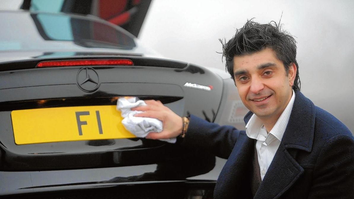 Tablica rejestracyjna za 10 mln funtów 1