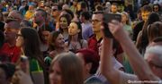 Rodzinne powitanie lata w Lubieniu Kujawskim. Na scenie kilka zespołów