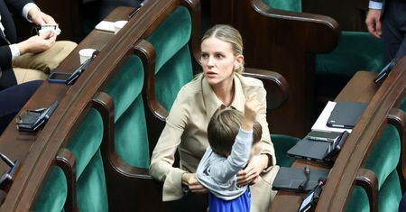 Aleksandra Gajewska przyszła z dzieckiem do Sejmu. Grad komentarzy w sieci