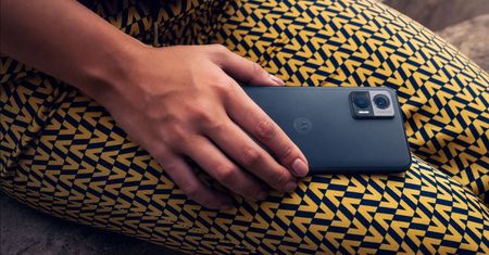 Dobry telefon do 1000 złotych? Motorola Edge 30 Neo w świetnej promocji