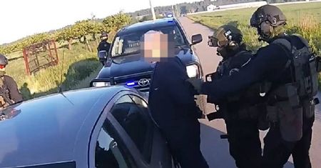Przekręt na miliard złotych. Wielka akcja KAS i CBA. Zatrzymano 34 osoby