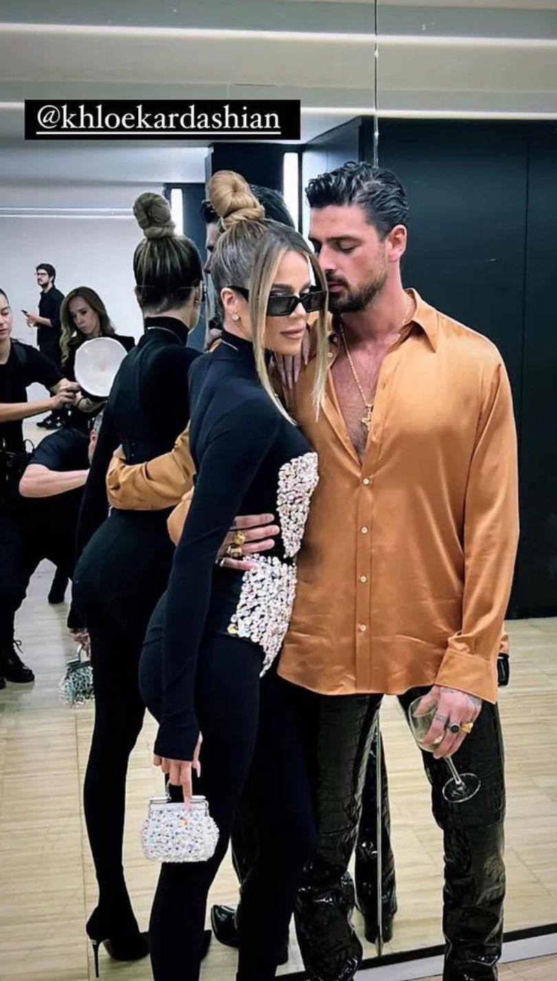 Ekspert od mowy ciała analizuje zachowanie Khloe Kardashian i Michele Morrone