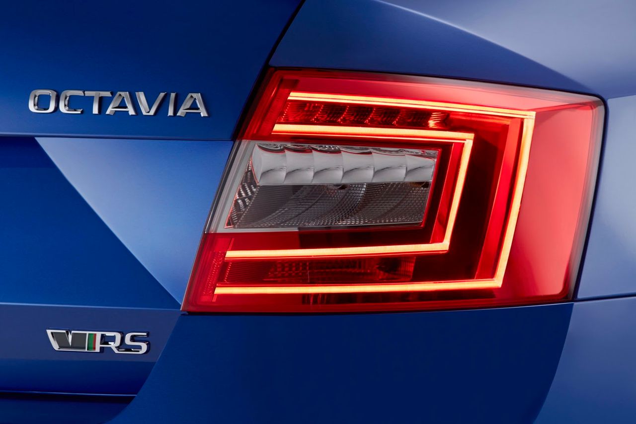 2014 Skoda Octavia RS (7)