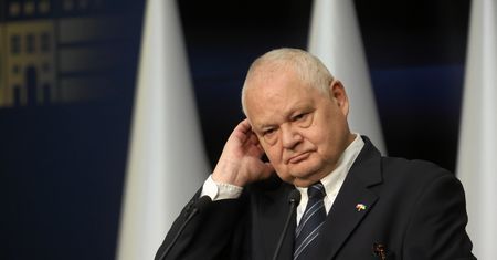 Zaostrza się spór w NBP. Członek zarządu ujawnił, jakie premie dostaje szef banku