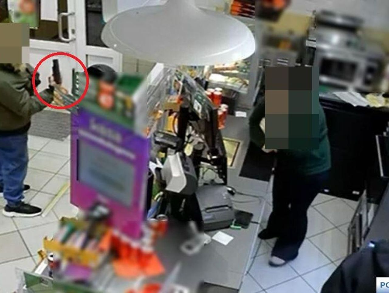 Chojnów: Pijany napastnik groził bronią w sklepie