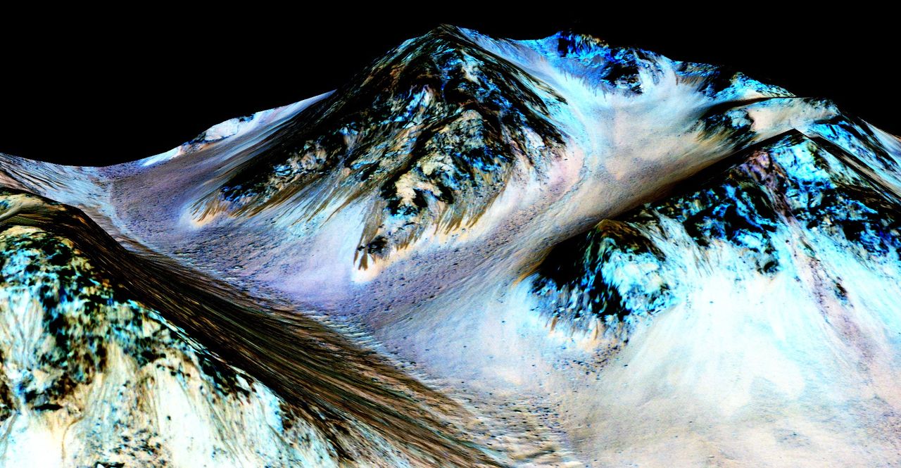 Scanned surface of Mars - sample image