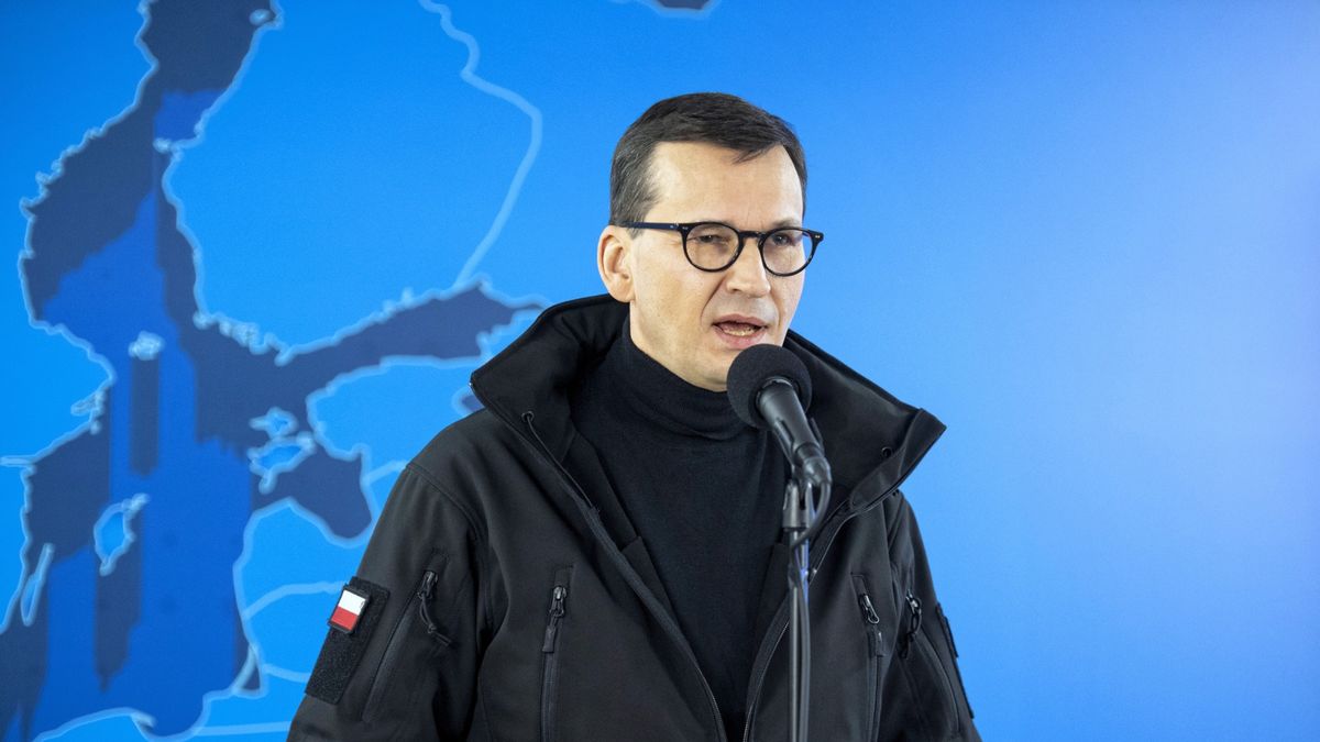 Premier Mateusz Morawiecki zapowiedział, że nowe restrykcje pandemiczne zostaną ogłoszone najpóźniej w środę. 