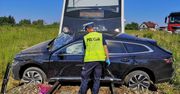 Wielkopolska. Tragedia na torach. Auto zmiażdżone