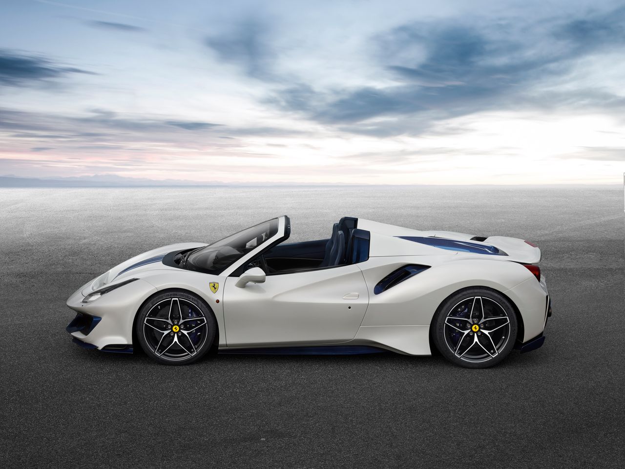 Ferrari 488 Pista Spider to najlepszy sposób, by słuchać najmocniejszego V8 z Maranello