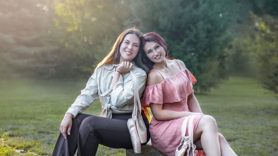 Amerykańska fotografka stworzyła cykl zdjęć, w którym pokazuje siłę siostrzeństwa.