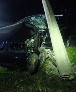 Miał prawo jazdy od 7 dni. 18-latek skończył w słupie