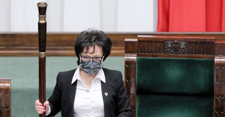 Inflacja? Nie w Kancelarii Sejmu. 1,5 mln zł za "szczególne osiągnięcia"