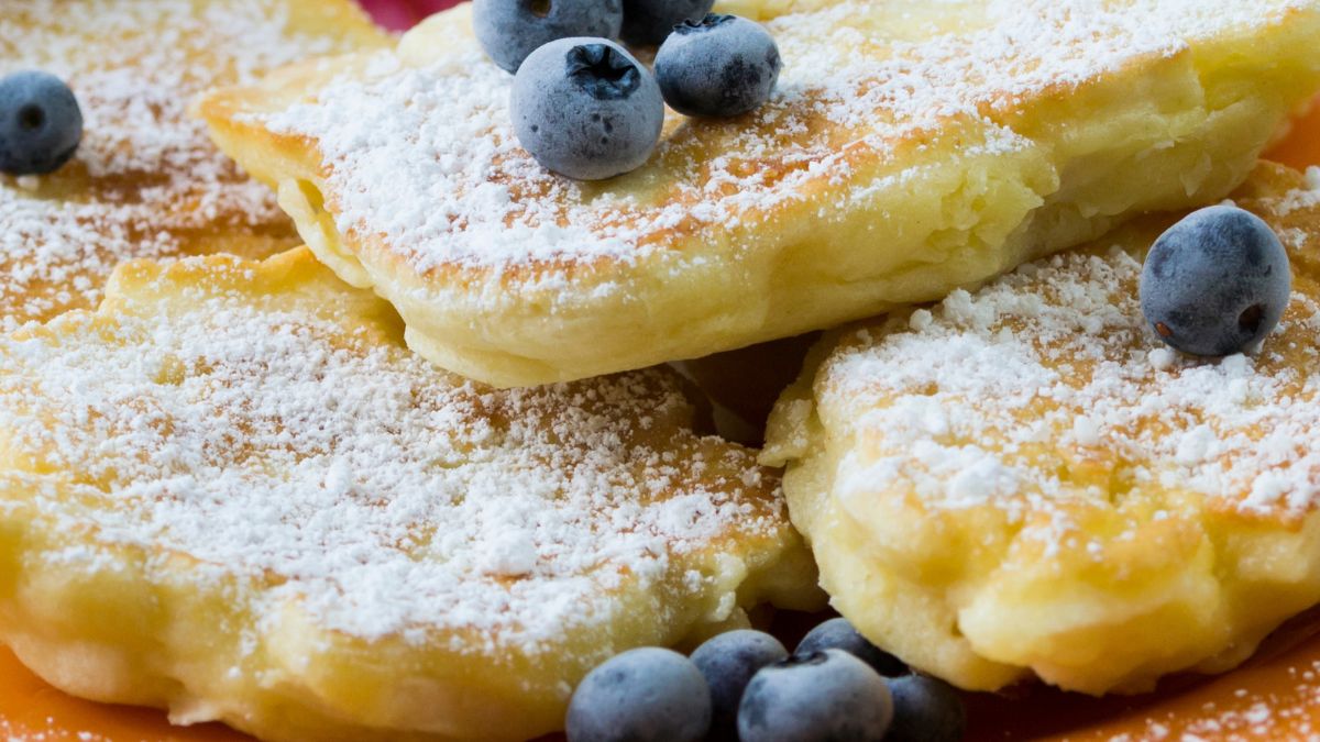 Racuchy z serka wiejskiego i jabłka nie mają w sobie glutenu