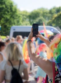 Parady Równości 2024. Kiedy tęczowe tłumy przejdą polskimi miastami?