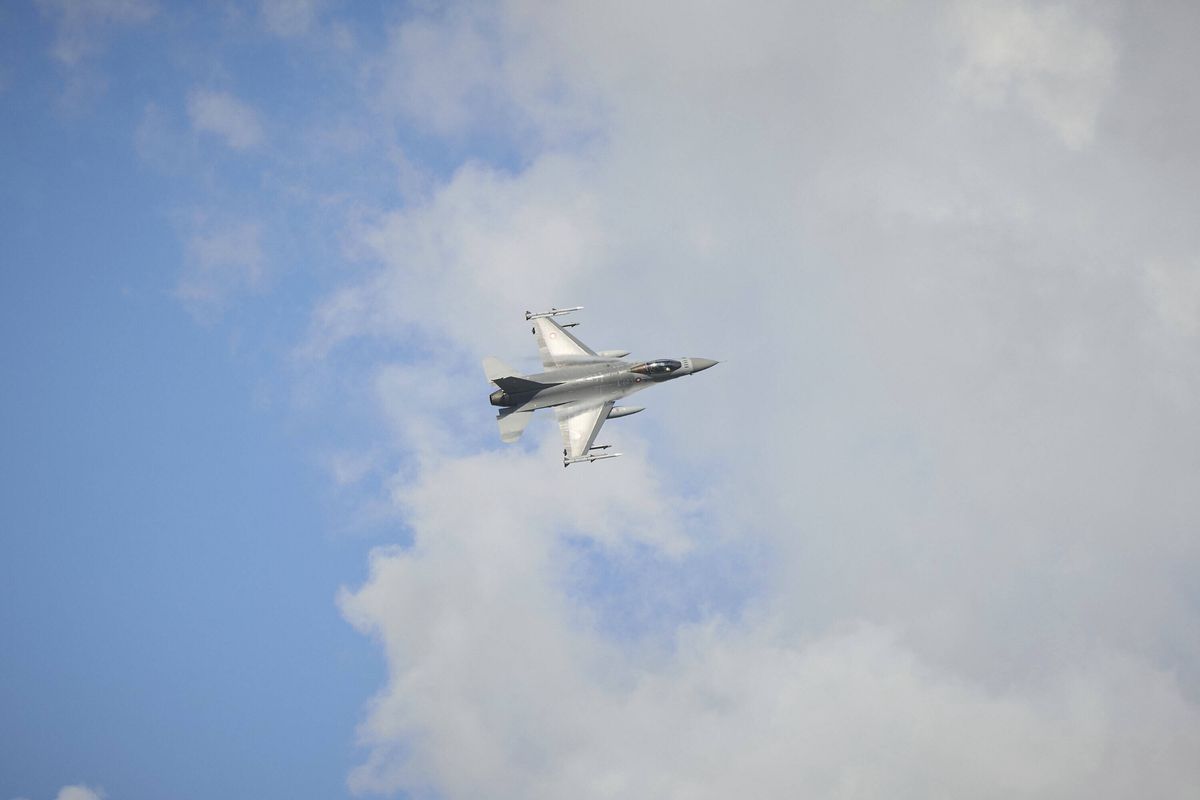 Ukraińcy ruszą do boju w F-16 już w lutym? "Nie muszą czytać Szekspira"