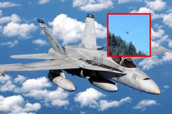 Myśliwiec rozbił się w USA. Pilot się katapultował, las w płomieniach