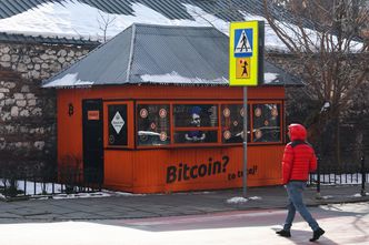 Krypto w politycznym klinczu, Zonda w centrum uwagi. Kto naprawdę korzysta na chaosie?