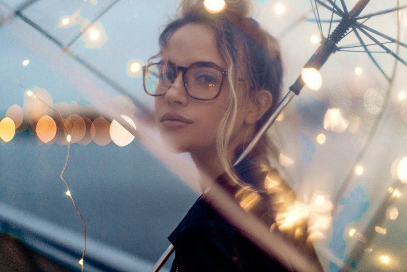 Czterech świetnych fotografów z Nowego Jorku robiło zdjęcia jednej modelce. Jesteście ciekawi jak im poszło? 14