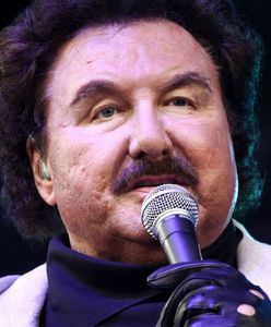 Krzysztof Krawczyk chory na COVID. Paradoks wyjaśniony