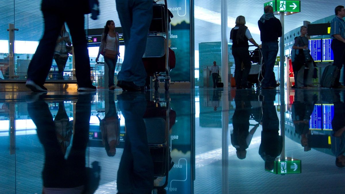 Nowe zasady sprawią, że procedury lotniskowe wydłużą się nawet o kilka godzin