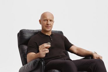 Szymon Marciniak w nowej kampanii Lancerto