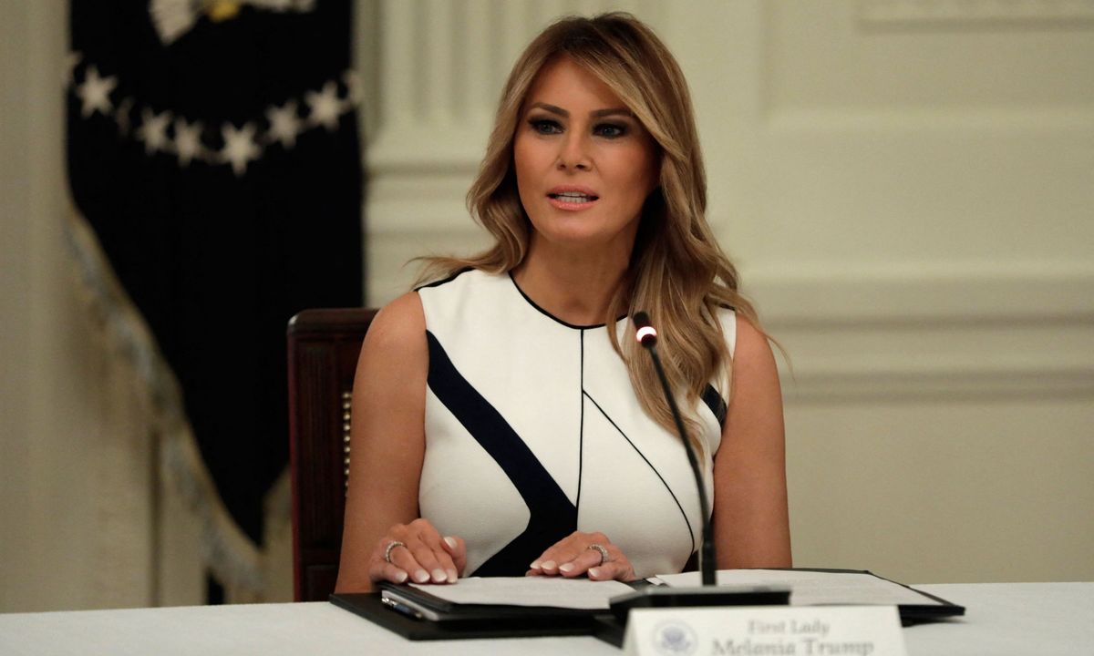 MELANIA Melania Trump 著書 Melania: A Memoir : Trump, Melania: Amazon.pl: Książki