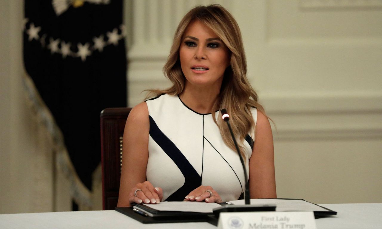 Melania Trump zaliczyła niezłą wpadkę podczas głosowania.