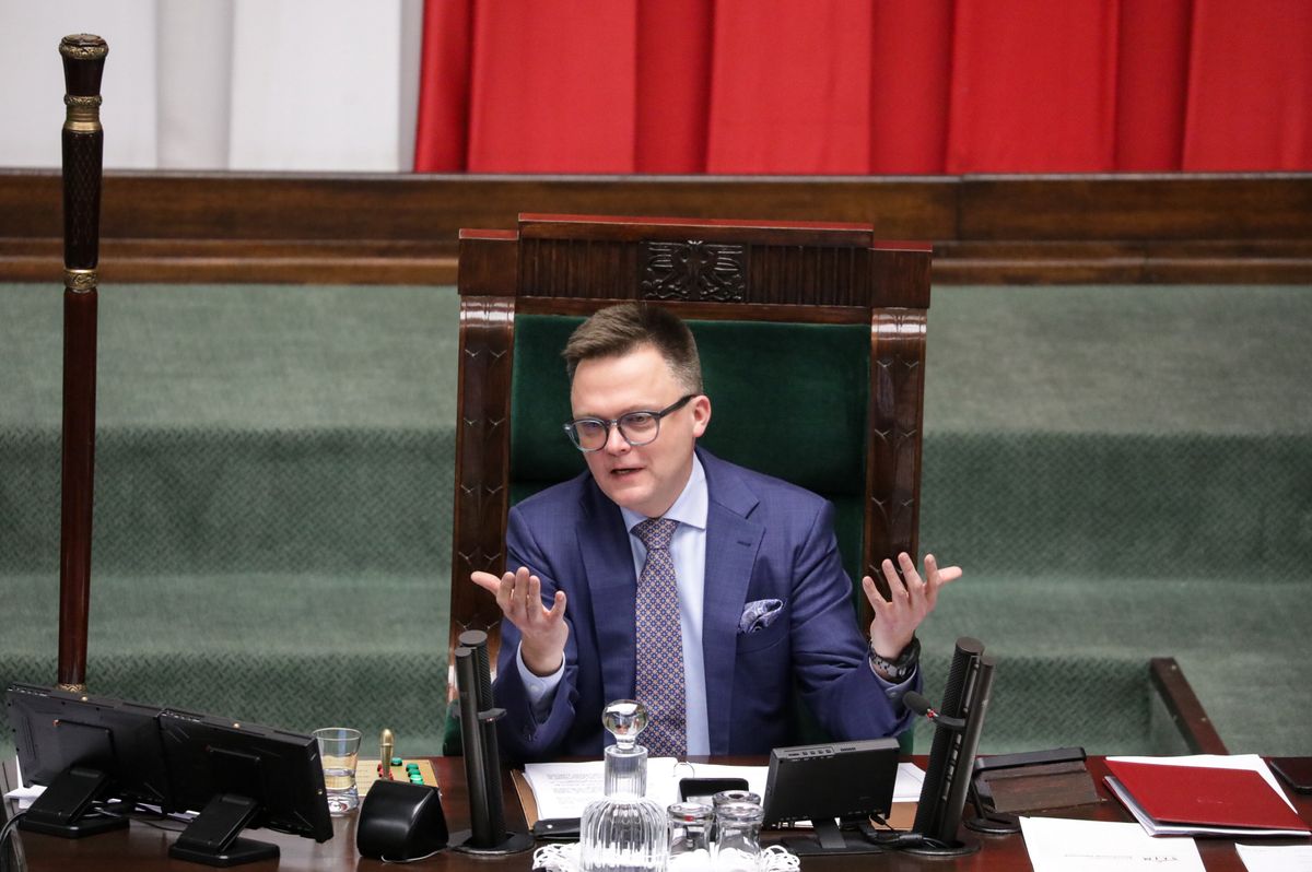 Szymon Hołownia podczas posiedzenia Sejmu
