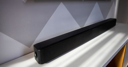 Najlepiej oceniane soundbary 2.1 do 1,5 tys. zł – marzec 2023