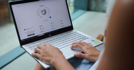 Wikipedia zaostrza zasady dla AI. Tylko dwa wyjątki przy edycji haseł