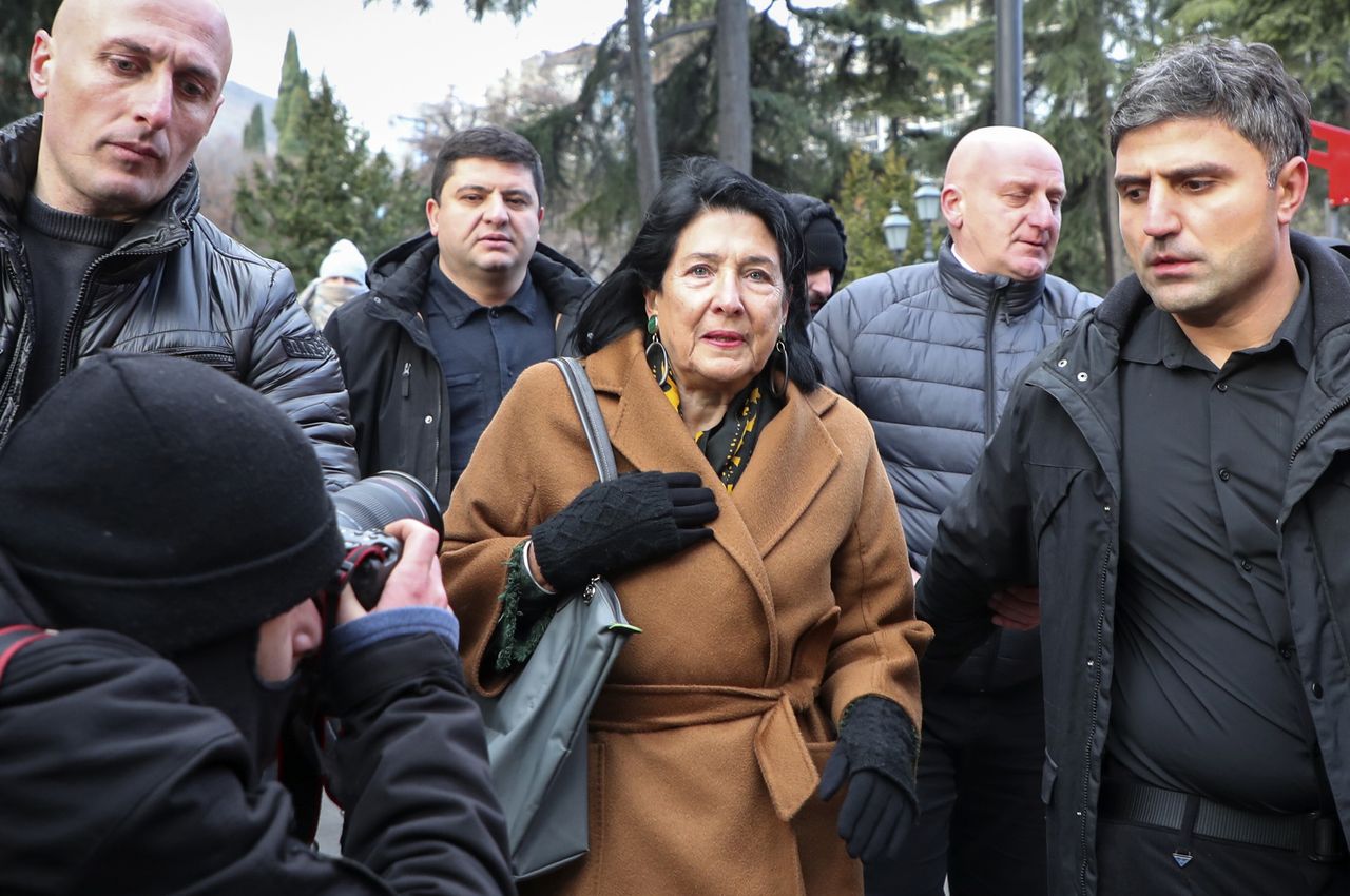 Georgia elects Kavelashvili amid parliament protests