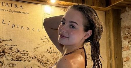 Gąsiewska na wakacjach. Pokazała się w bikini z wycięciem