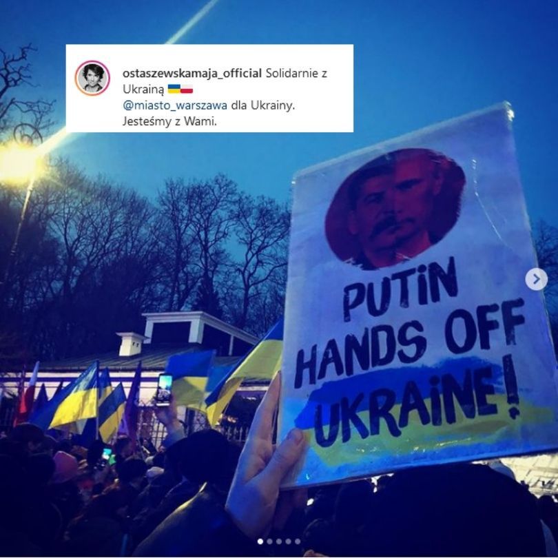 Znani protestują pod ambasadą Rosji w Warszawie