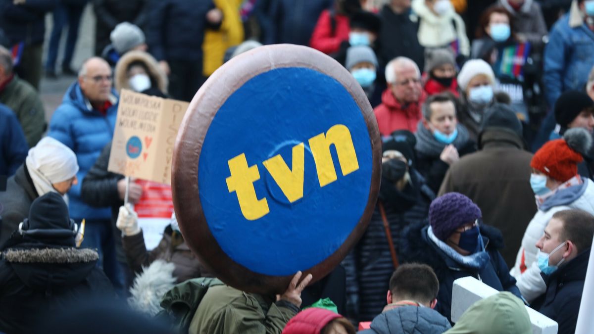 Apel do prezydenta Andrzeja Dudy do wtorku podpisało ponad 2,4 mln osób. 