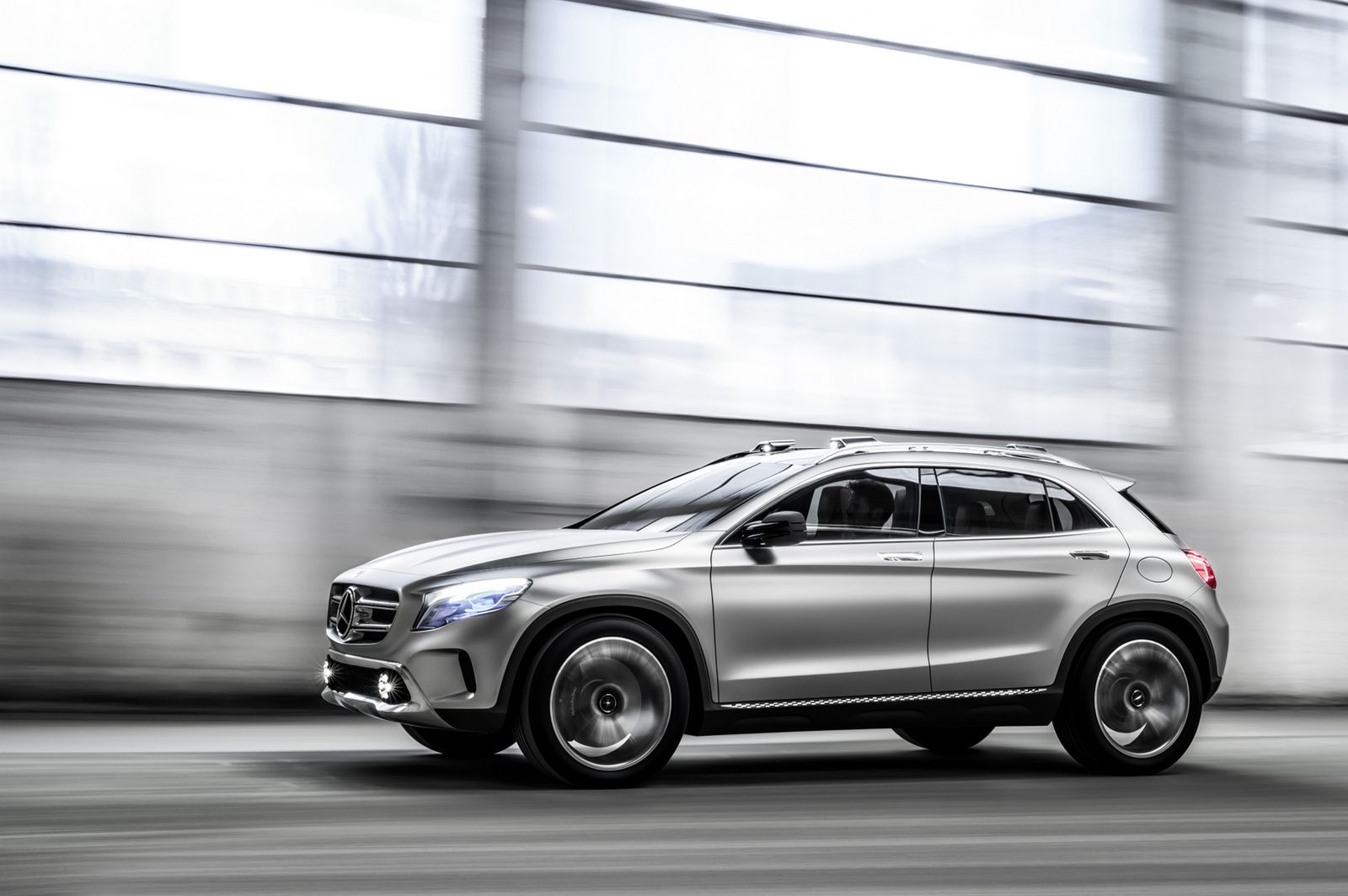 Mercedes GLA Concept na oficjalnych zdjęciach [galeria] 38