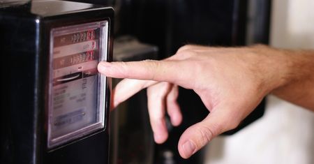 Ceny prądu ciągle w górę. Te urządzenia w domu zużywają go najwięcej