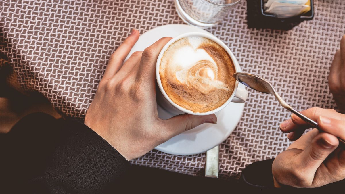Kawa i śmietanka w proszku? Niezbyt dobre połączenie