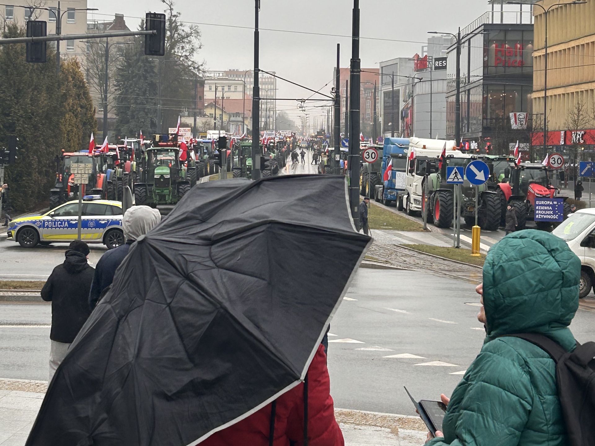Rolnicy zablokowali Olsztyn 