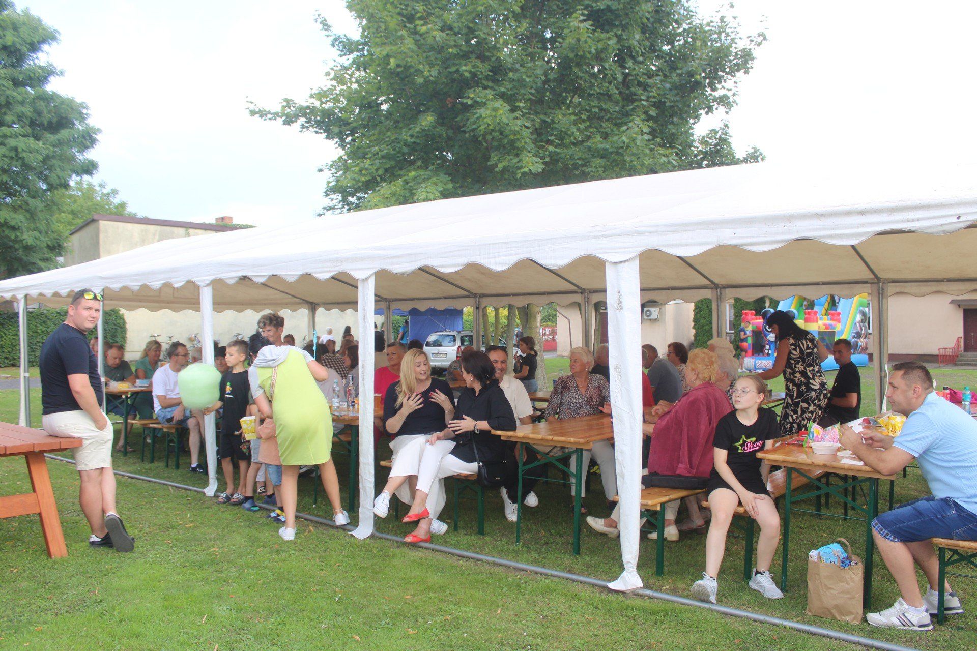 Piknik rodzinny w Dobrzelowie