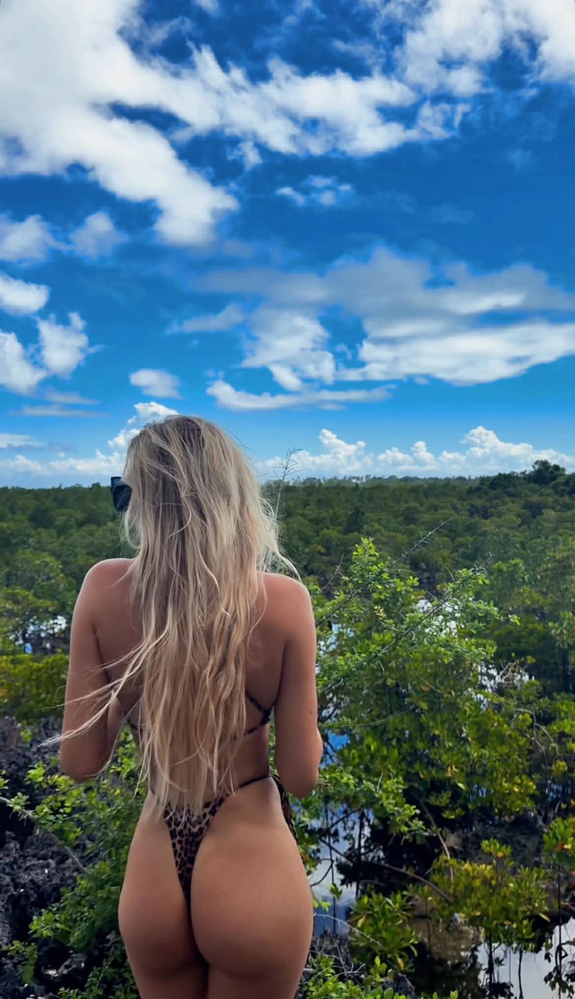 Eliza Trybała na Zanzibarze