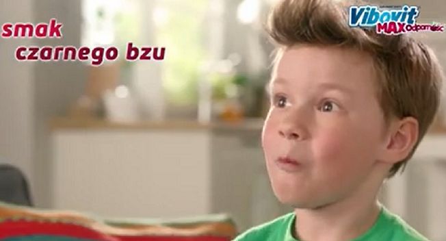 „Świat witamin, świat odporności” reklamuje Vibovit Max Odporność (wideo)