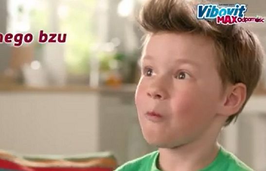 „Świat witamin, świat odporności” reklamuje Vibovit Max Odporność (wideo)