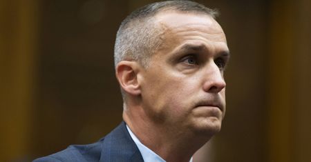 Zignorował wytyczne. Corey Lewandowski ma koronawirusa