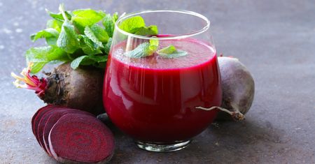 Popularny sok wpływa na raka. Warto pić jak najczęściej