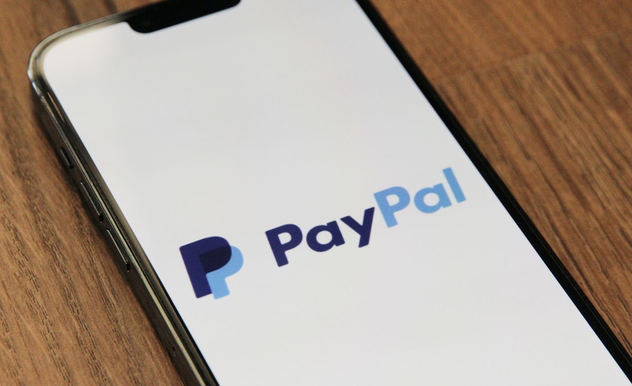 PayPal padł ofiarą hakerów